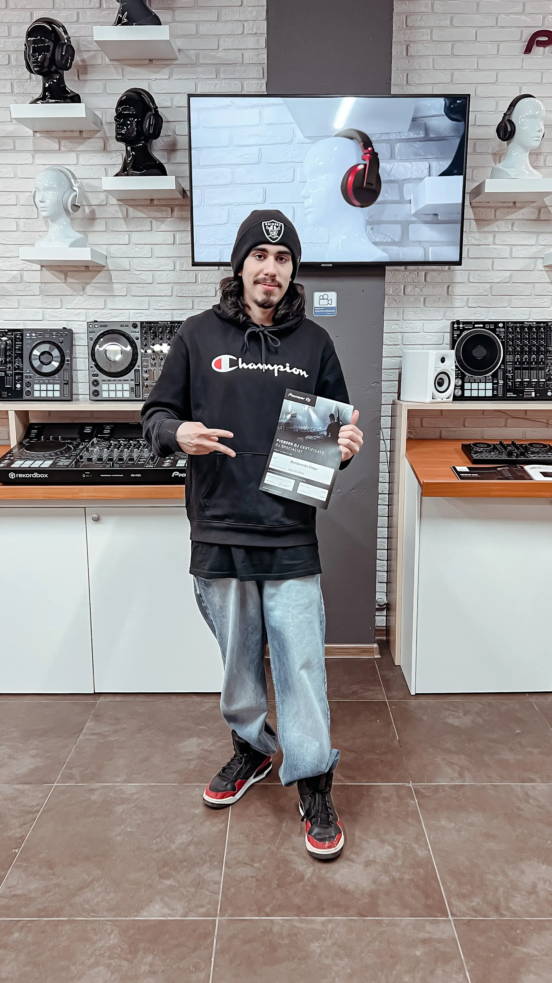 Видео отзыв о Pioneer DJ School